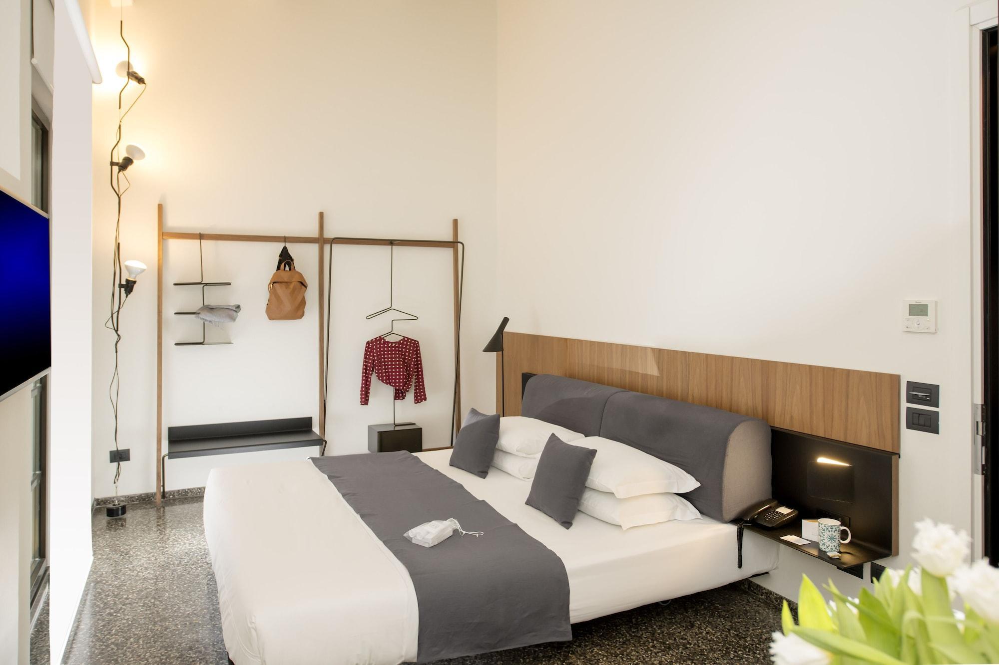 Hotel Royal Bissolati Rome Bagian luar foto