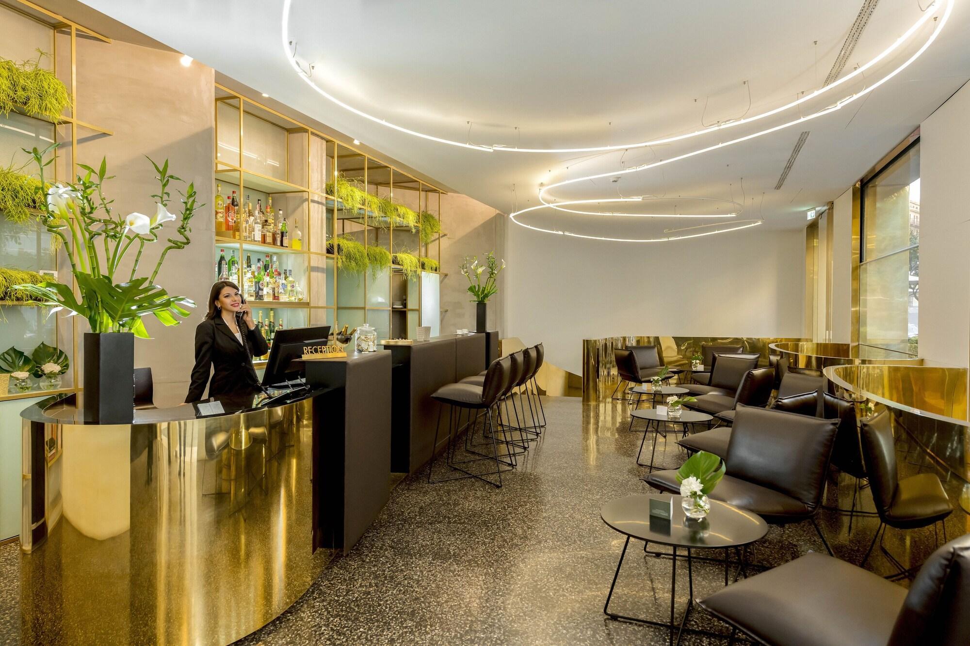 Hotel Royal Bissolati Rome Bagian luar foto