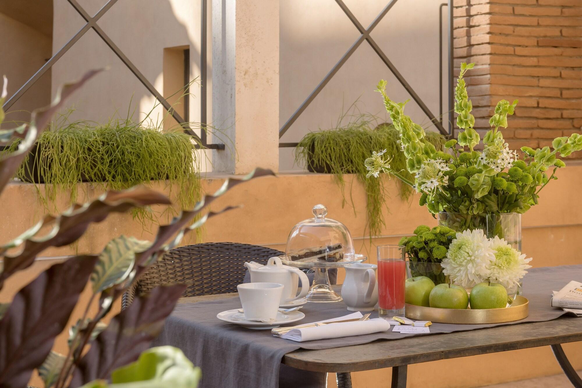 Hotel Royal Bissolati Rome Bagian luar foto